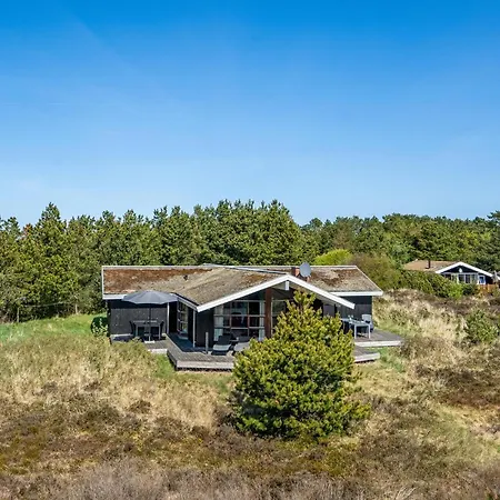 5 Bedroom Nice In Romo Holiday home