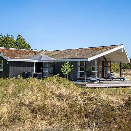Holiday home 5 Bedroom Nice In Romo